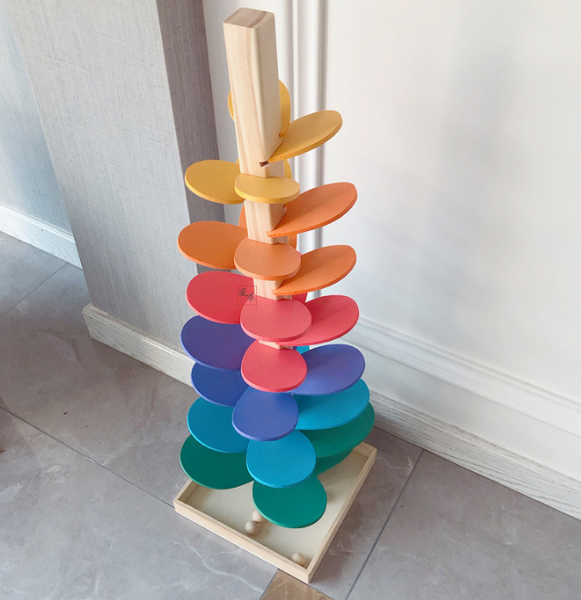 12 rainbow balls with tray
