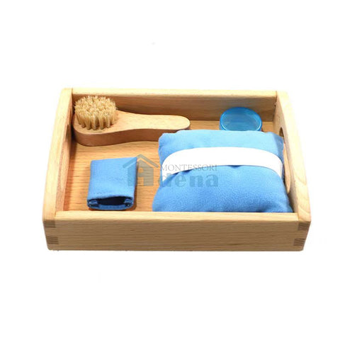Washing Tennis Shoes set with a waterproof pad